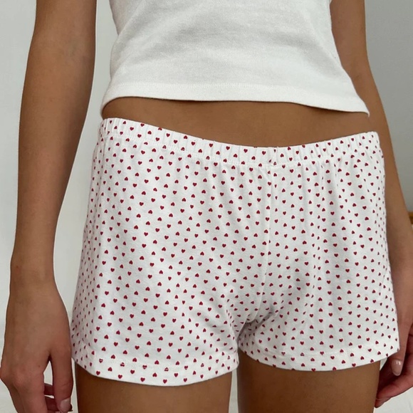 Brandy Melville Pants - Brandy Melville emery heart sweatshorts